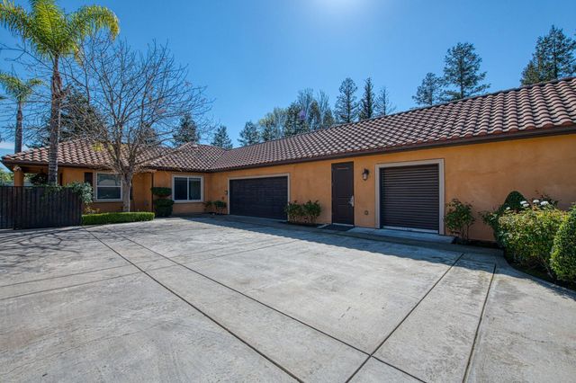 12629 Bronco Road, Madera, CA 93636