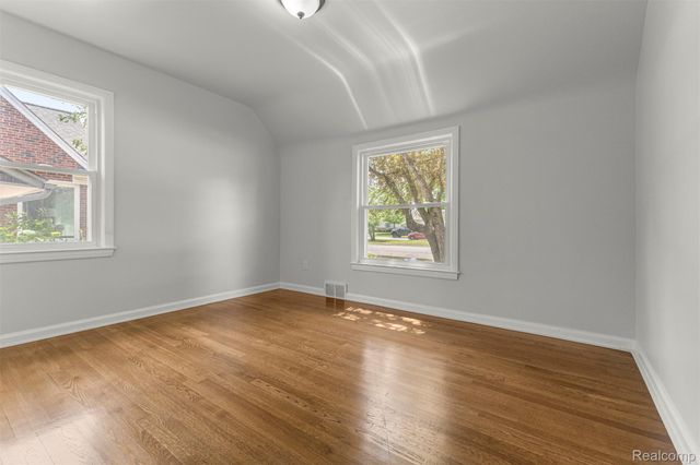 21311 Outer Drive, Dearborn, MI 48124