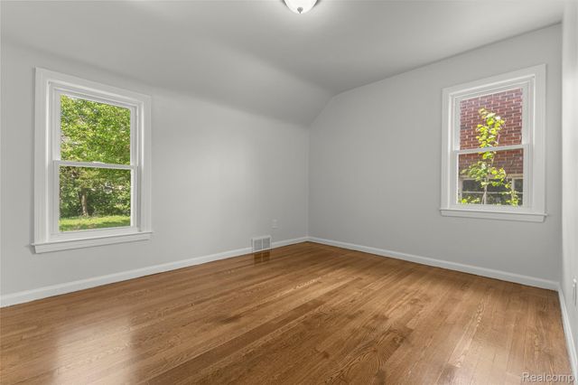 21311 Outer Drive, Dearborn, MI 48124