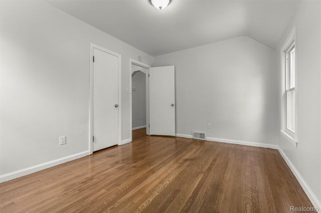 21311 Outer Drive, Dearborn, MI 48124