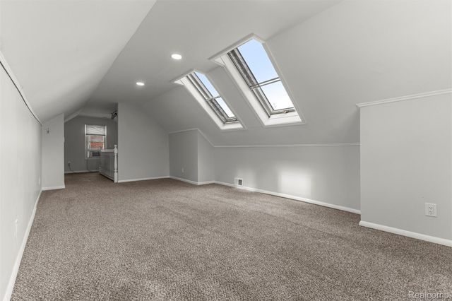 21311 Outer Drive, Dearborn, MI 48124