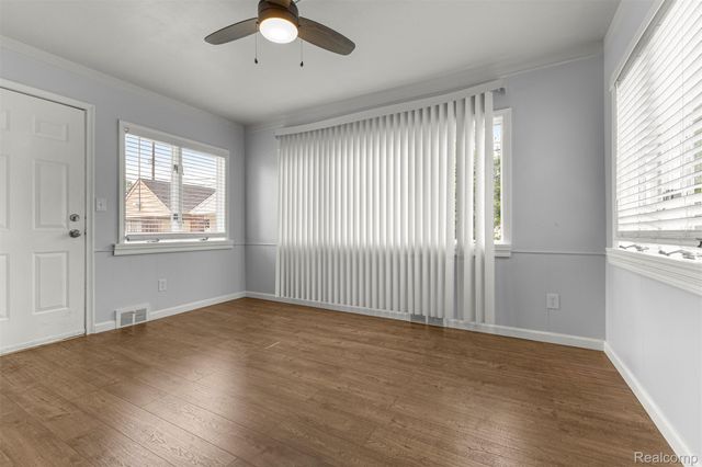 21311 Outer Drive, Dearborn, MI 48124