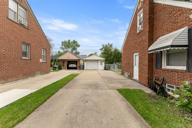 21311 Outer Drive, Dearborn, MI 48124