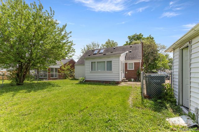 21311 Outer Drive, Dearborn, MI 48124