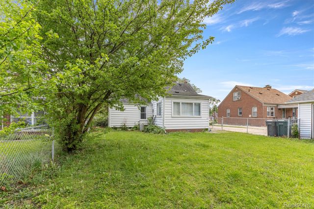 21311 Outer Drive, Dearborn, MI 48124