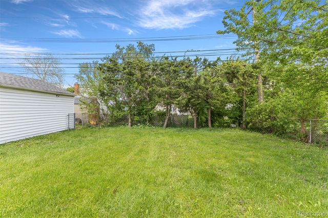 21311 Outer Drive, Dearborn, MI 48124