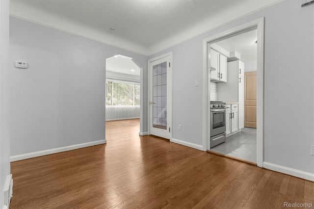 21311 Outer Drive, Dearborn, MI 48124