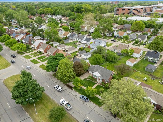 21311 Outer Drive, Dearborn, MI 48124