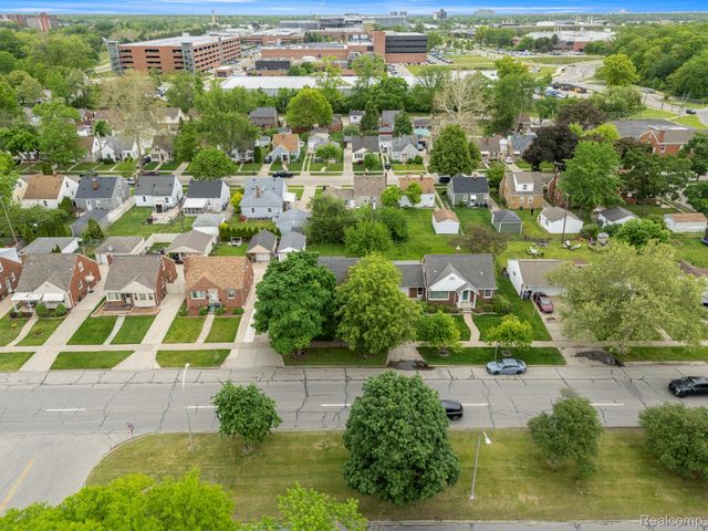 21311 Outer Drive, Dearborn, MI 48124