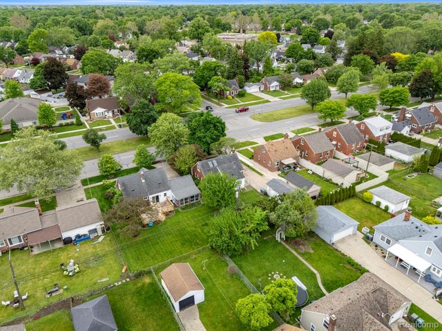 21311 Outer Drive, Dearborn, MI 48124
