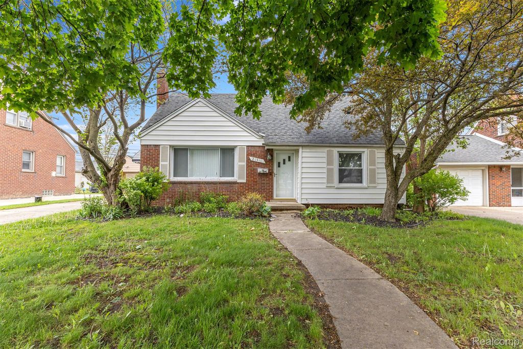 21311 Outer Drive, Dearborn, MI 48124