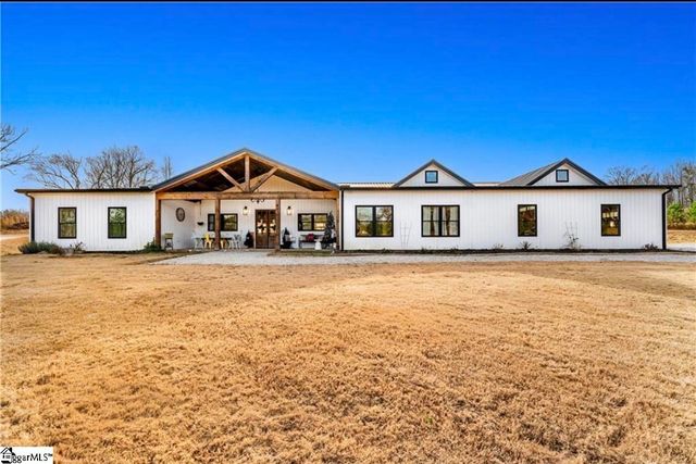 411 Sweetwater Club Drive, Seneca, SC 29672