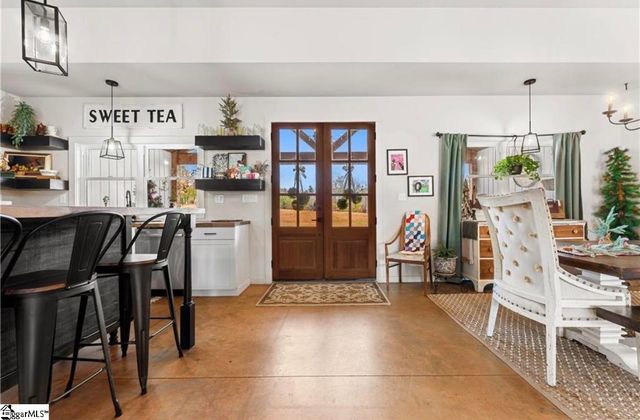 411 Sweetwater Club Drive, Seneca, SC 29672