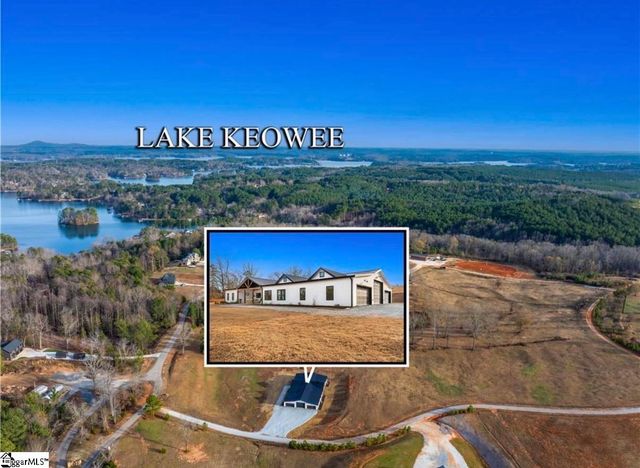 411 Sweetwater Club Drive, Seneca, SC 29672