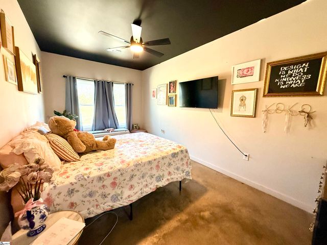 411 Sweetwater Club Drive, Seneca, SC 29672