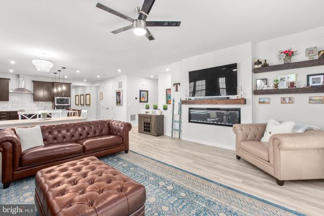 6306 BOBCAT LN, King George, VA 22485