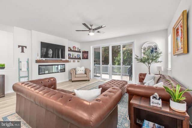 6306 BOBCAT LN, King George, VA 22485