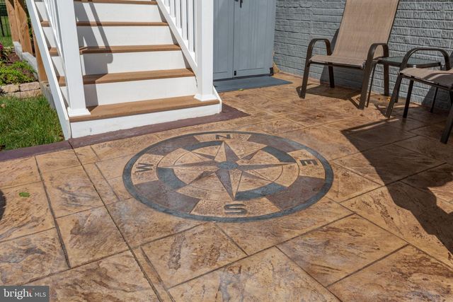 6306 BOBCAT LN, King George, VA 22485