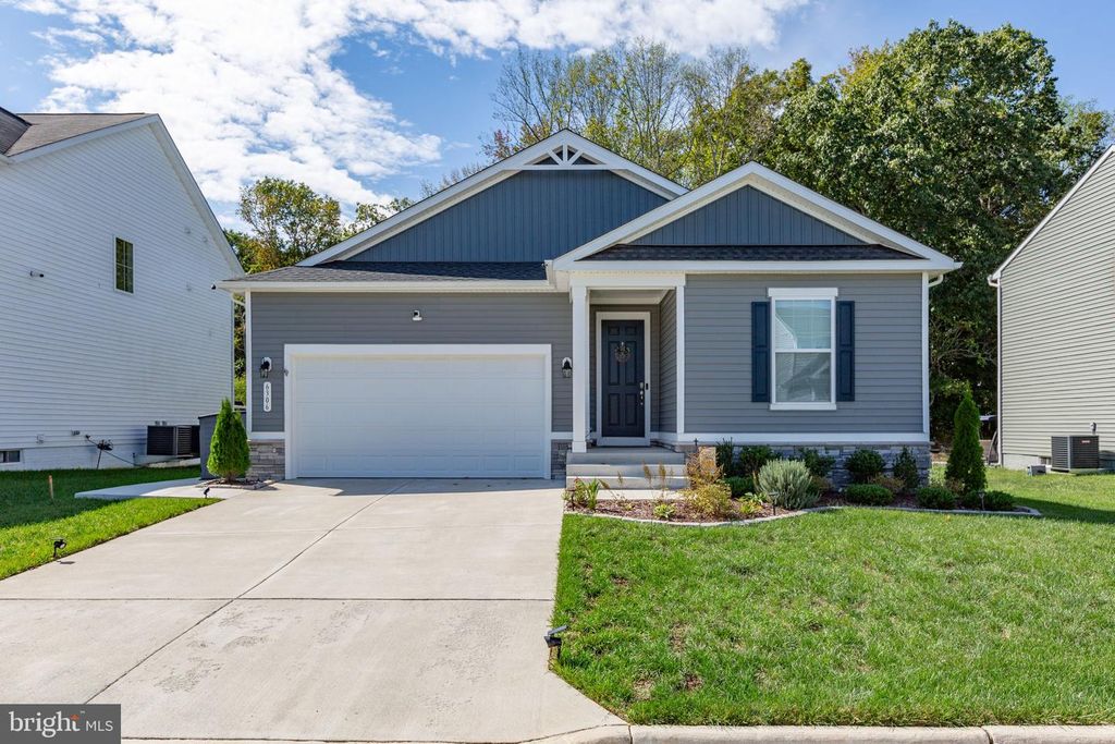 6306 BOBCAT LN, King George, VA 22485