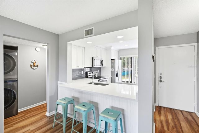 6105 PALMA DEL MAR BOULEVARD S 219, St Petersburg, FL 33715