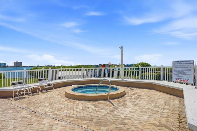 6105 PALMA DEL MAR BOULEVARD S 219, St Petersburg, FL 33715