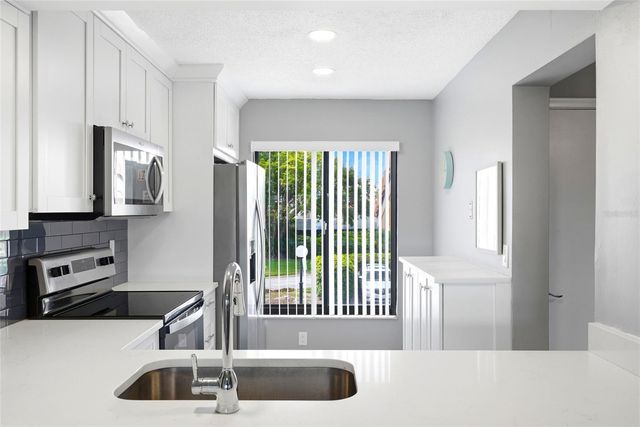 6105 PALMA DEL MAR BOULEVARD S 219, St Petersburg, FL 33715
