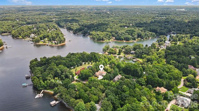 288 Indian Trail, Mooresville, NC 28117