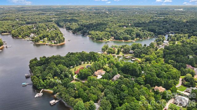 288 Indian Trail, Mooresville, NC 28117