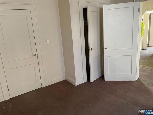 659 Valley Brook Avenue, Lyndhurst, NJ 07071