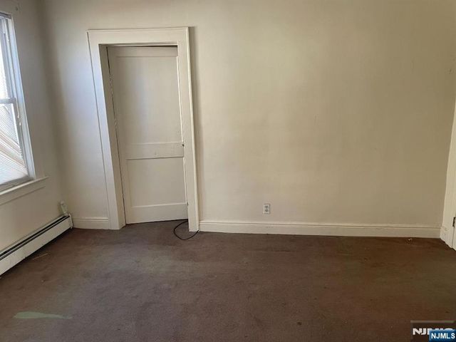 659 Valley Brook Avenue, Lyndhurst, NJ 07071