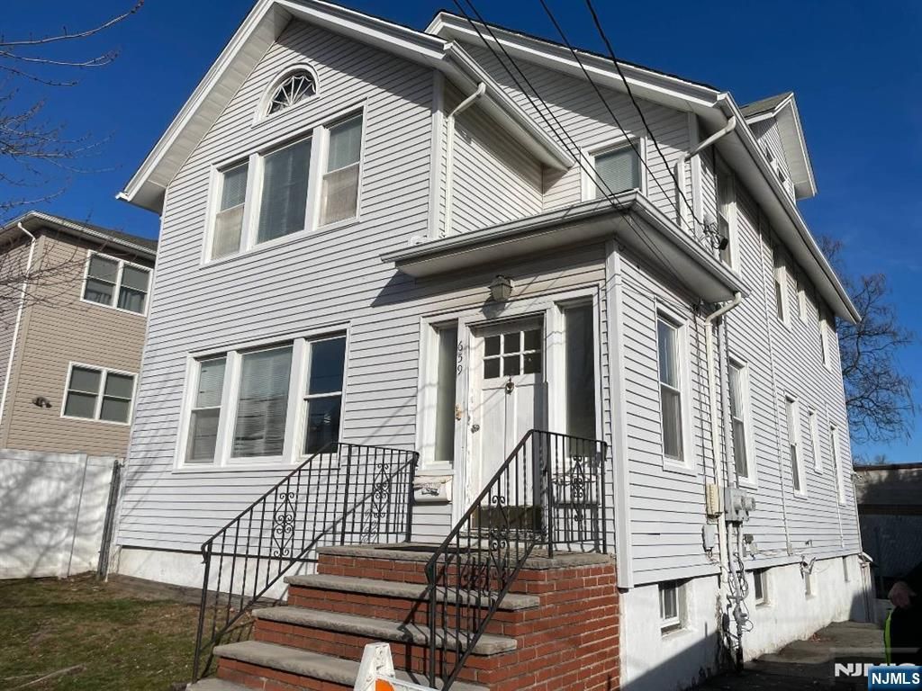 659 Valley Brook Avenue, Lyndhurst, NJ 07071