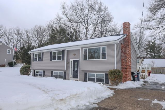 20 Nightingale Road, Nashua, NH 03062