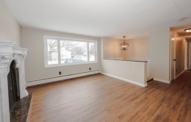 20 Nightingale Road, Nashua, NH 03062