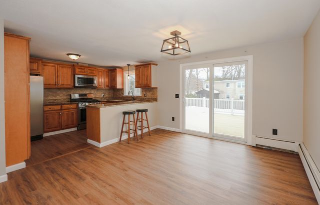 20 Nightingale Road, Nashua, NH 03062