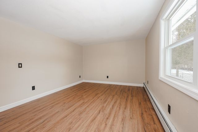 20 Nightingale Road, Nashua, NH 03062