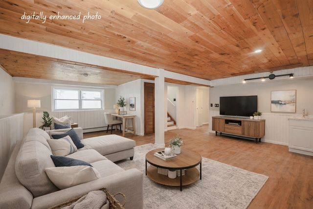 20 Nightingale Road, Nashua, NH 03062