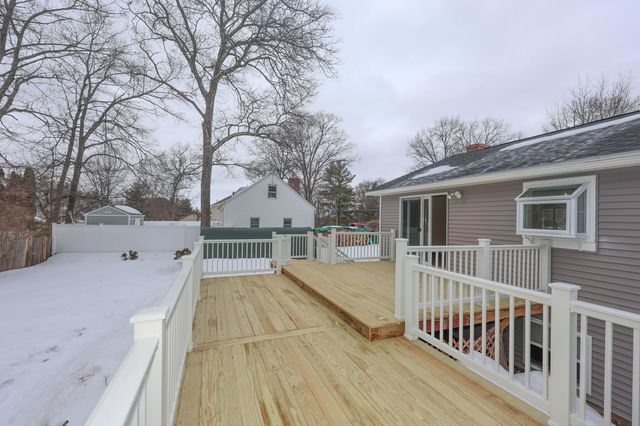 20 Nightingale Road, Nashua, NH 03062