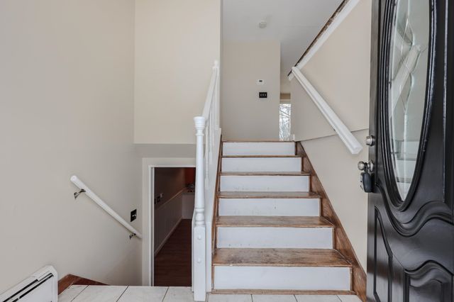 20 Nightingale Road, Nashua, NH 03062