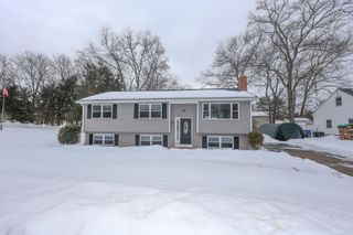 20 Nightingale Road, Nashua, NH 03062