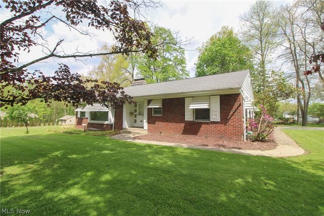 804 Crestview Drive, Boardman, OH 44512