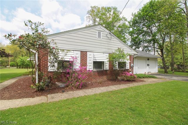 804 Crestview Drive, Boardman, OH 44512