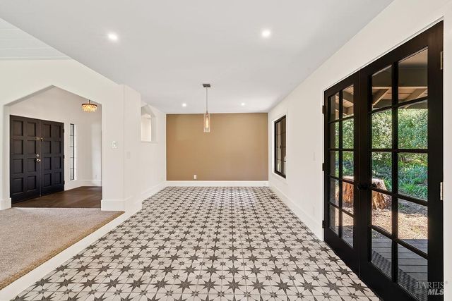 549 Catherine Ct, Santa Rosa, CA 95409