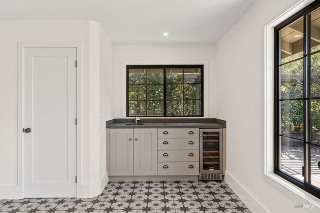 549 Catherine Ct, Santa Rosa, CA 95409