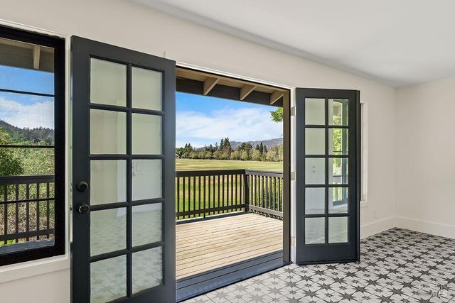 549 Catherine Ct, Santa Rosa, CA 95409