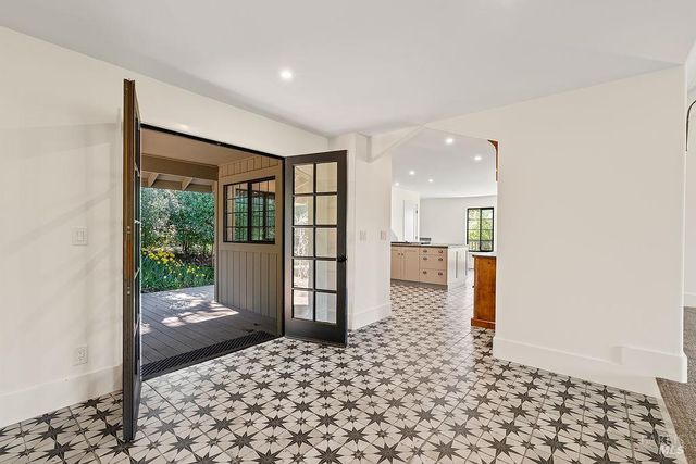 549 Catherine Ct, Santa Rosa, CA 95409