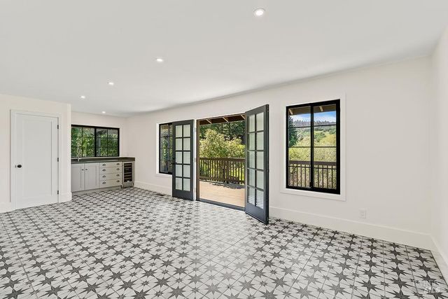 549 Catherine Ct, Santa Rosa, CA 95409