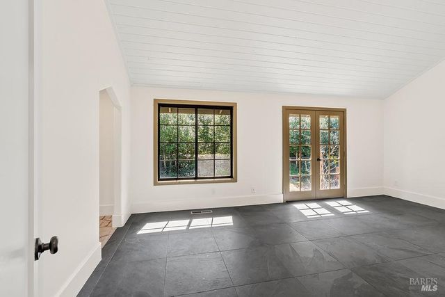 549 Catherine Ct, Santa Rosa, CA 95409