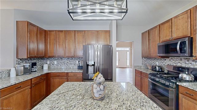 222 Mahogany Drive, Thomasville, NC 27360