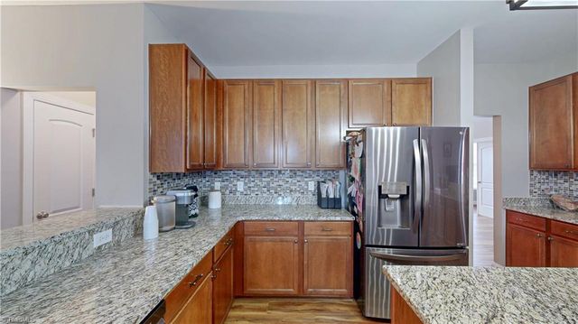 222 Mahogany Drive, Thomasville, NC 27360