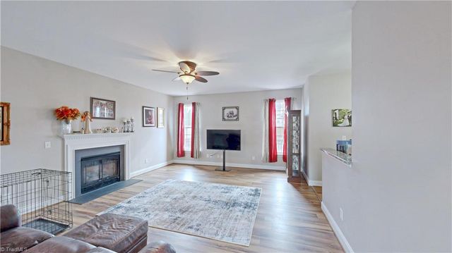 222 Mahogany Drive, Thomasville, NC 27360